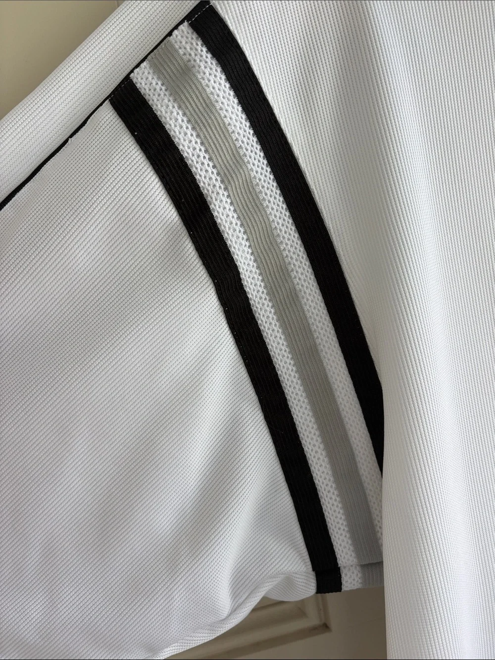 adidas bottom lightweight fabric